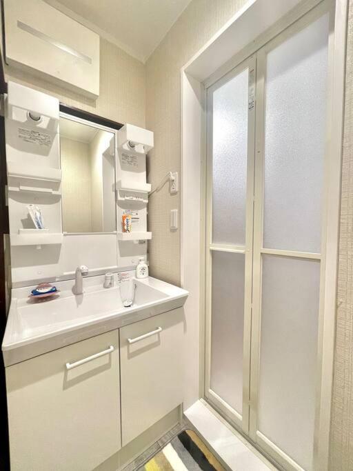 Appartement 新規リフォーム戸建/バス徒歩1分/子供遊びスペース/ネットtv à Tōkyō Extérieur photo
